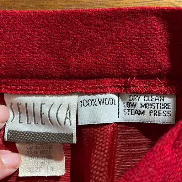 SELLECCA VINTAGE ROCKABILLY PENCIL RED WOOL SKIRT SIZE 14 - Picture 2 of 5